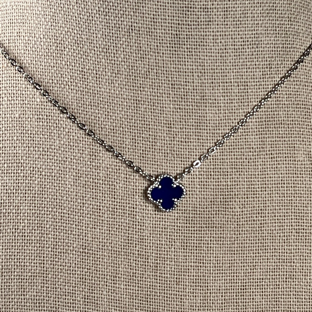 925 Sterling Silver Rhodium Plated Dainty Blue Agate Clover Flower Necklace - Picture 5 of 5